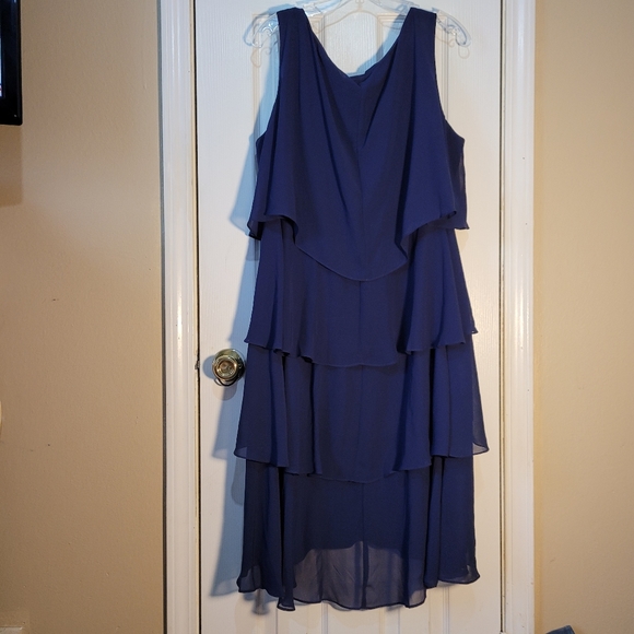 S.L FASHION  DRESS - Picture 8 of 16